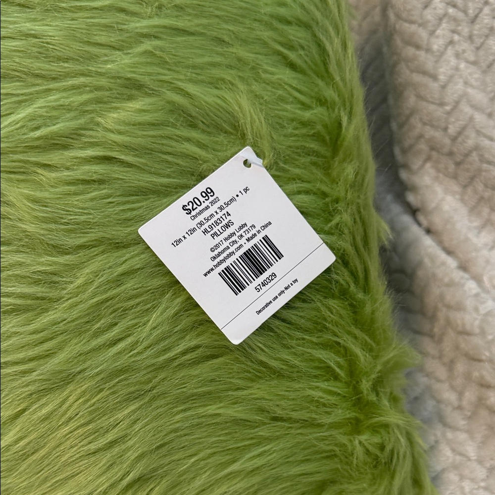 Green Grinch Pillow and Tray Set - Picture 5 of 7